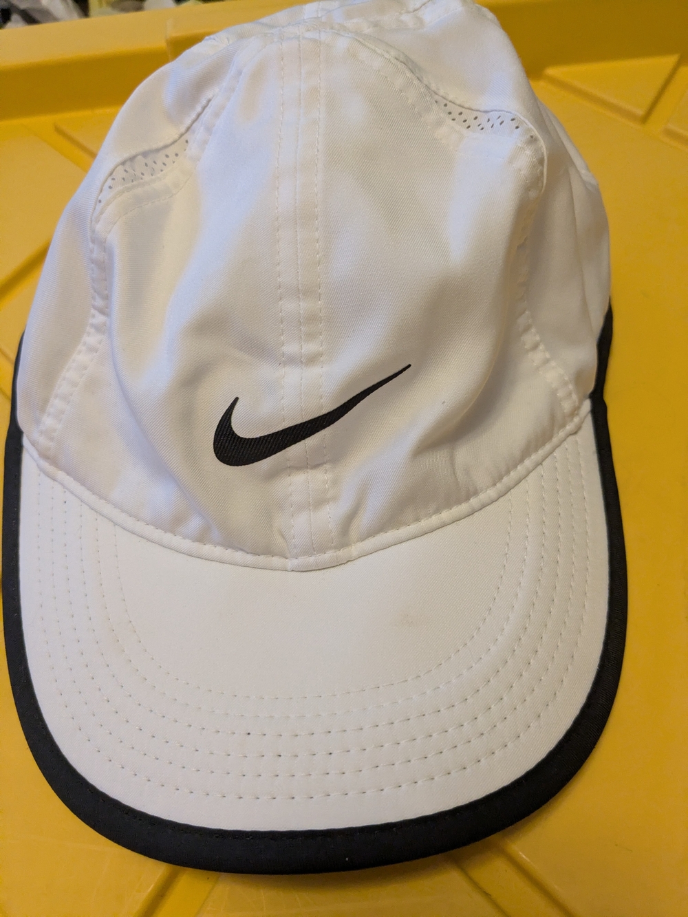 Nike Women's White Performance Cap with Black Swoosh